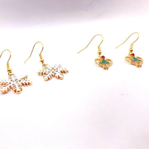 Set of 2 Pairs of Christmas Earrings - Picture 4 of 4